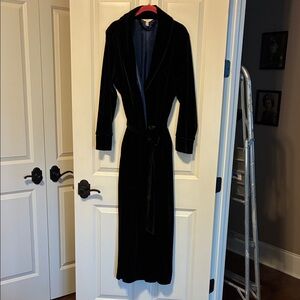 Soma Luxurious Navy velvet robe